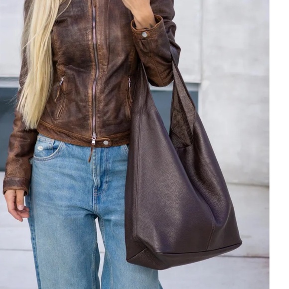 Made In Italy Boho Leather Tote Bag - Picture 7 of 9